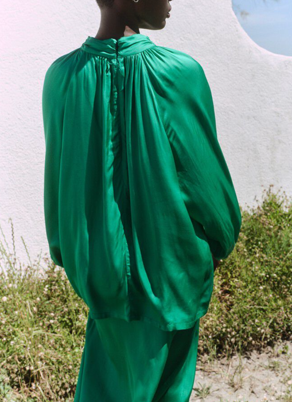 BLOUSE