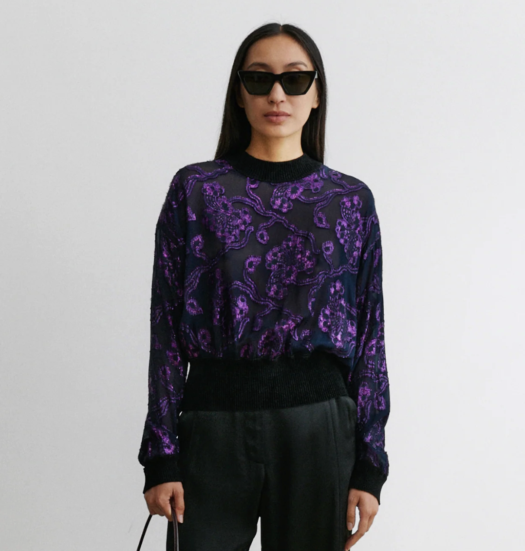 NOTTIE TOP