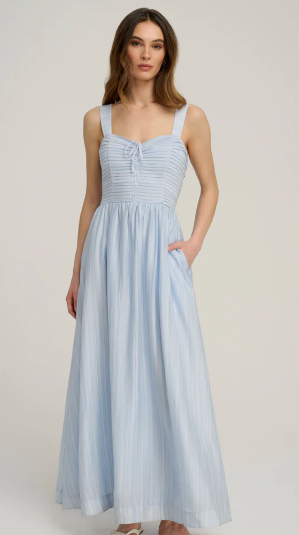 PRETTY DRESS