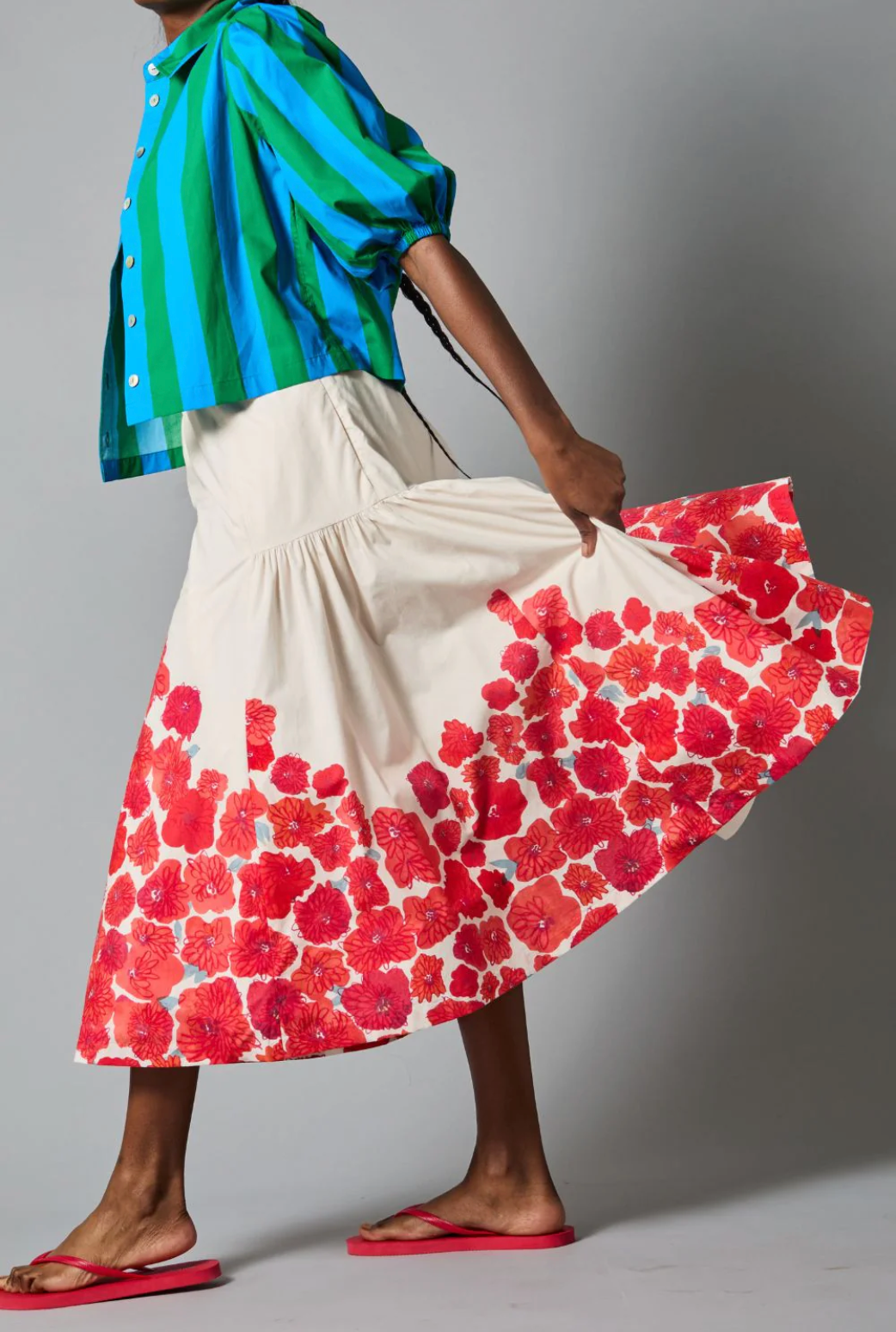 FULL SKIRT