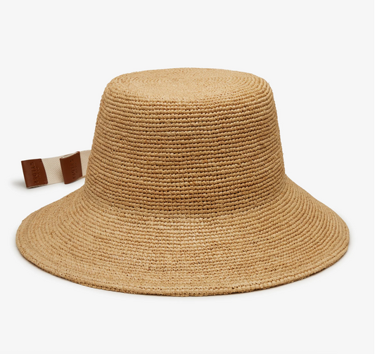 CASSIS HAT