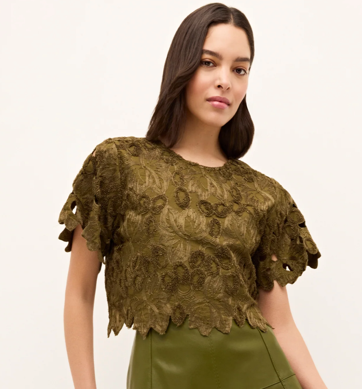 PELUMI TOP